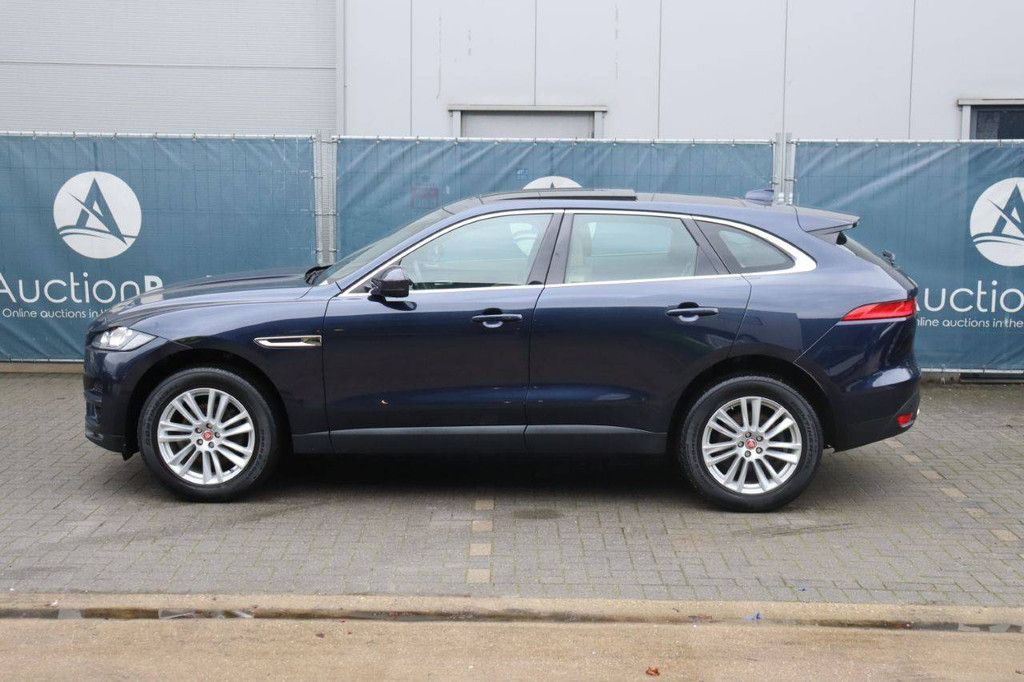 SUV Jaguar F-PACE Diesel 132kW 2017