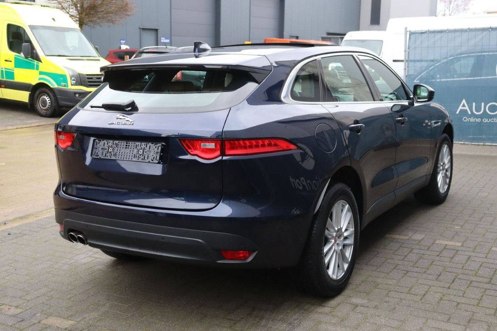 SUV Jaguar F-PACE Diesel 132kW 2017