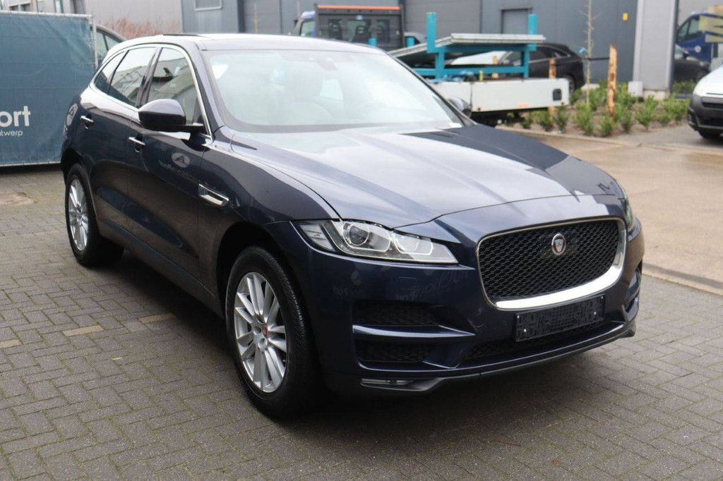 SUV Jaguar F-PACE Diesel 132kW 2017