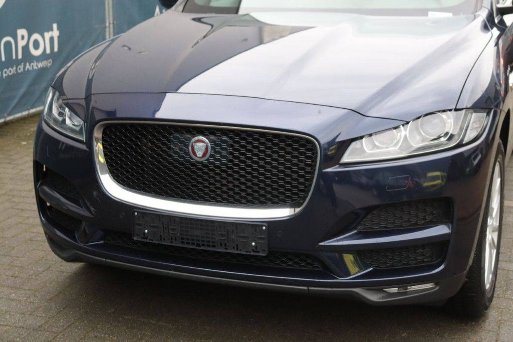 SUV Jaguar F-PACE Diesel 132kW 2017