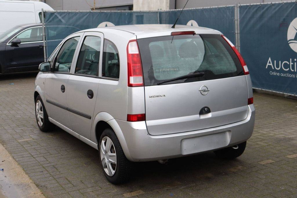 Pkw Opel Meriva Benzin 66kW 2005