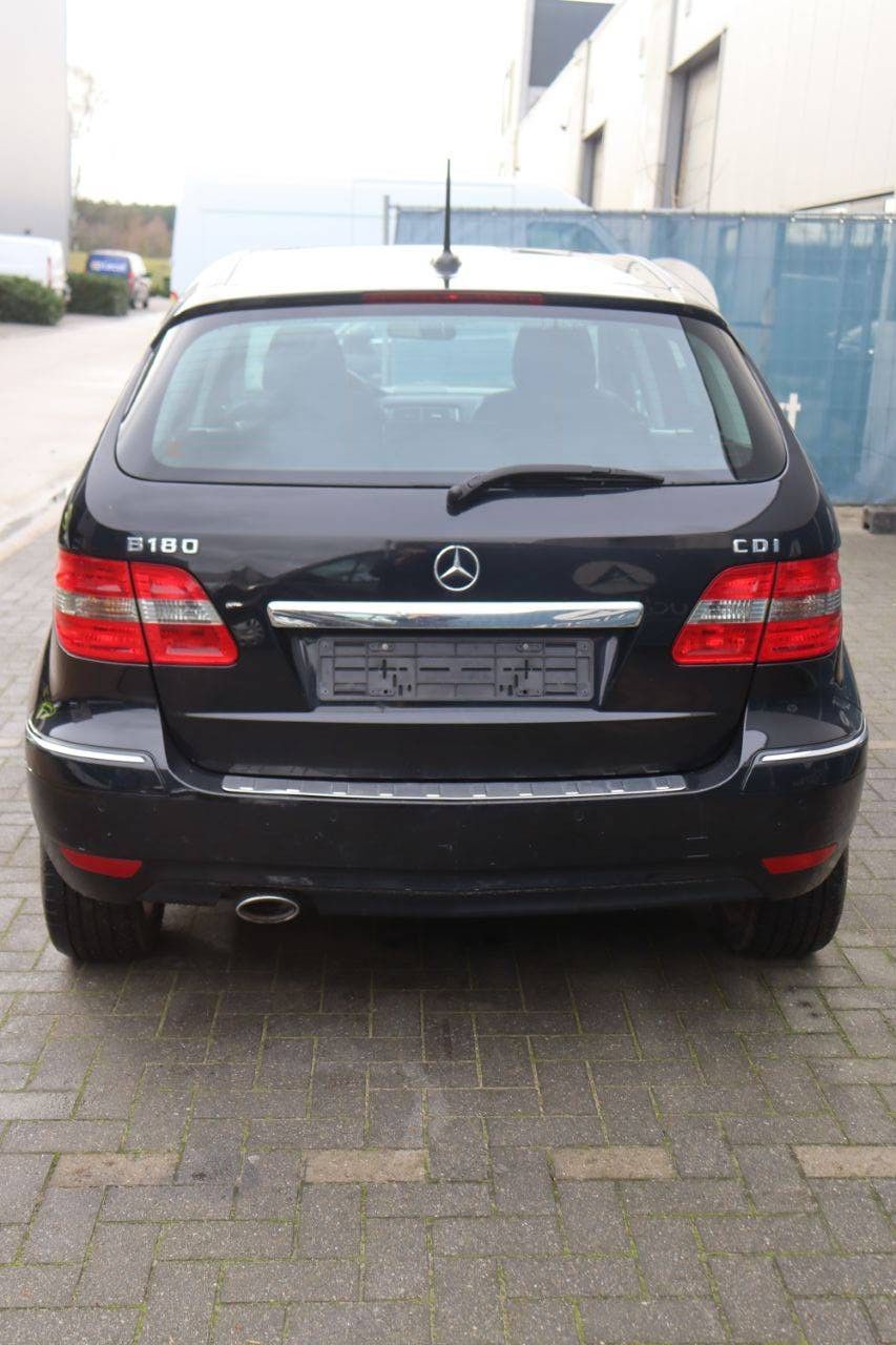 Pkw Mercedes-Benz B180 CDI Diesel 80kW 2010