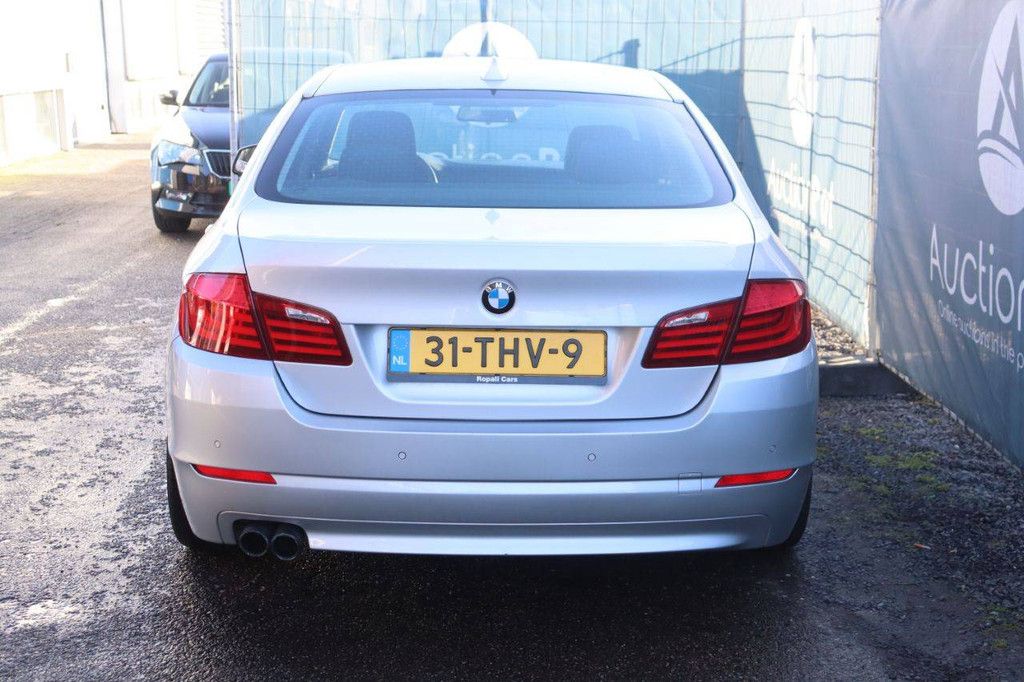 Passenger car BMW 520i Petrol 184 hp 2012 (Margin)