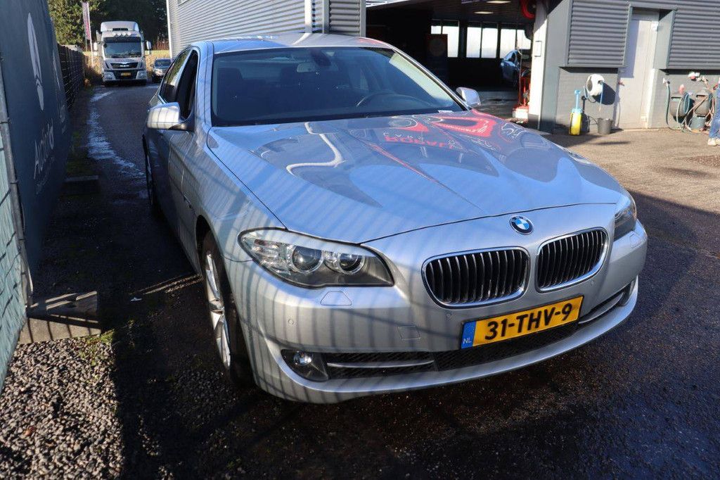 Passenger car BMW 520i Petrol 184 hp 2012 (Margin)