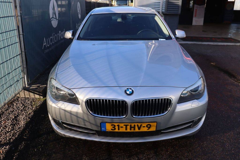 Passenger car BMW 520i Petrol 184 hp 2012 (Margin)