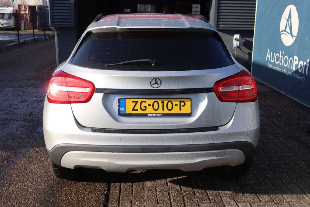 SUV Mercedes-Benz GLA 200 CDI Diesel 136 PS 2014 (Margin)