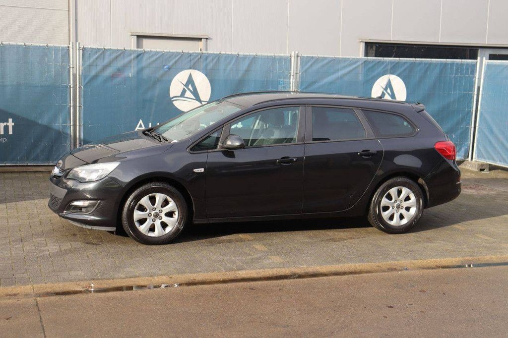 Pkw Opel Astra Diesel 81kW 2014