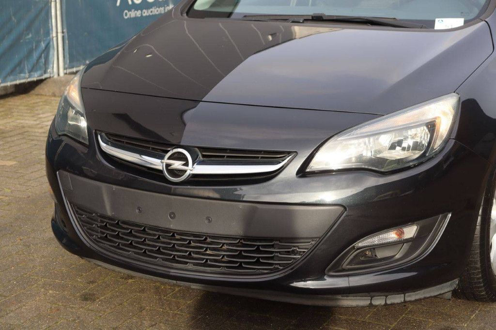 Pkw Opel Astra Diesel 81kW 2014