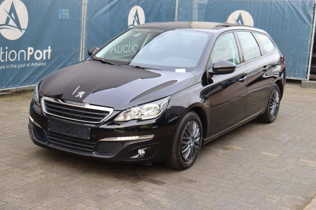 Passenger car Peugeot 308 Diesel 85kW 2016