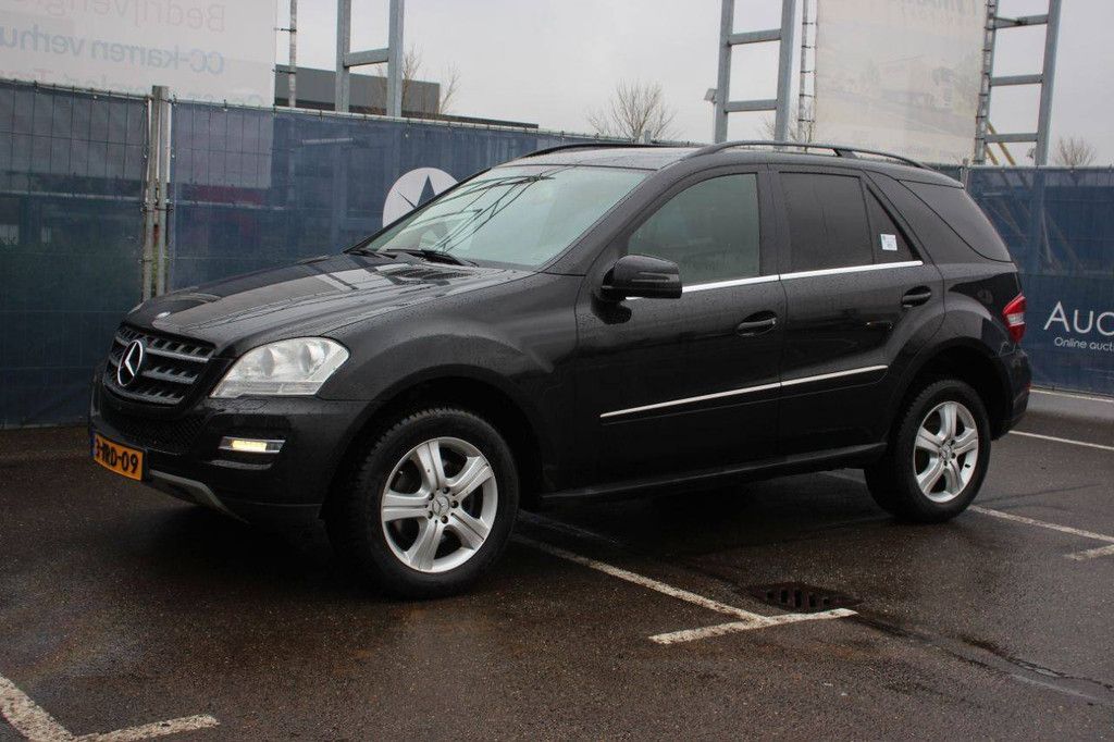 Passenger car Mercedes-Benz ML 350 CDI 4MATIC Diesel 170kW 2010