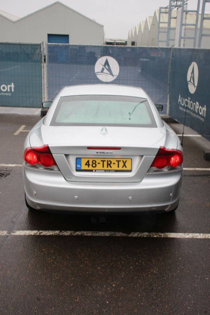 Convertible Volvo C70 Petrol 170hp 2007