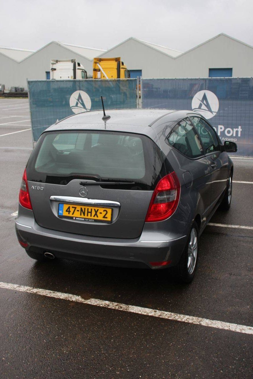 Pkw Mercedes-Benz A 160 Benzin 95 PS 2010
