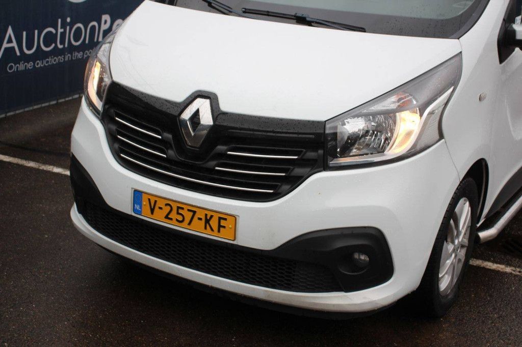 Renault TRAFIC Diesel 2017 Van