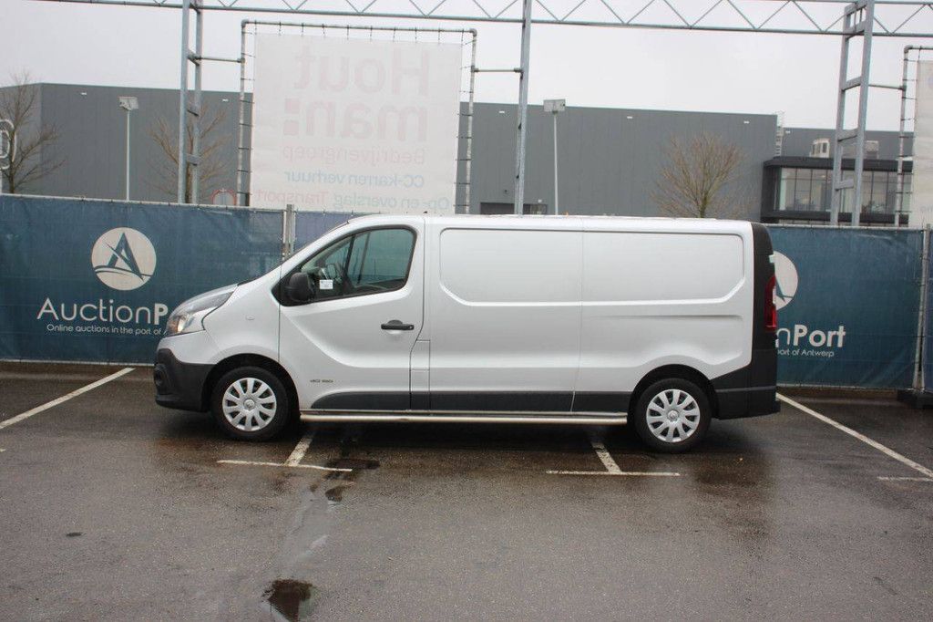 Renault Trafic 1.6 dCi T29 L2H1 Luxury Diesel 2017 Van