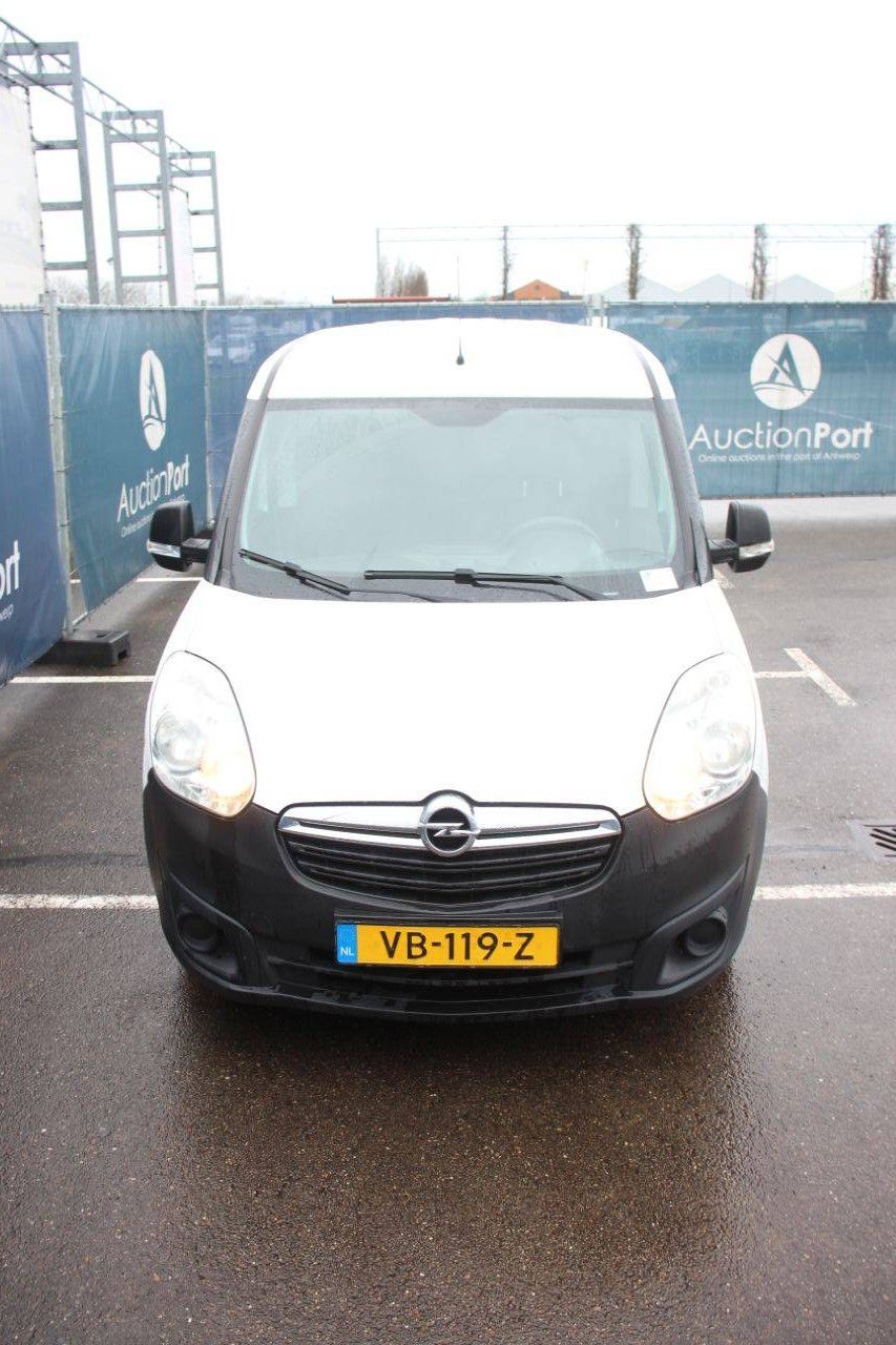 Opel Combo CNG 2013 van