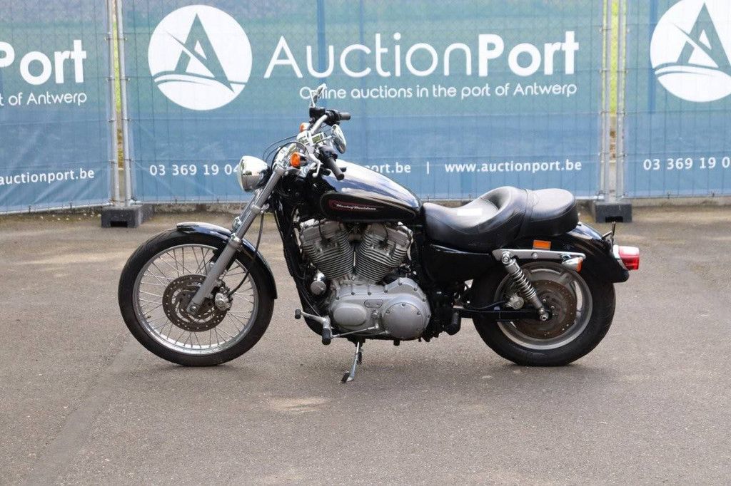 Harley-Davidson Sportster XL883 Petrol 2011