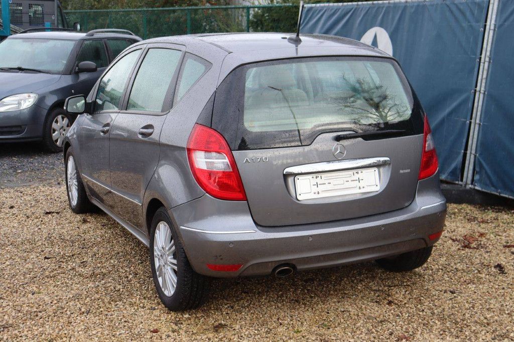 Passenger car Mercedes-Benz A170 Petrol 2009