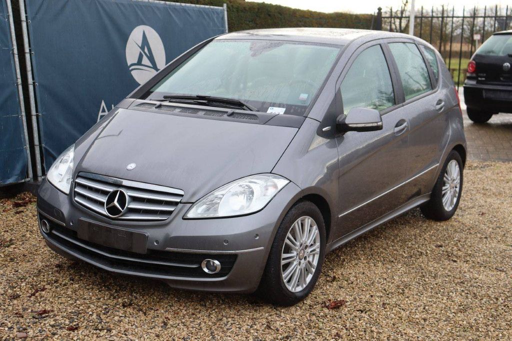 Passenger car Mercedes-Benz A170 Petrol 2009