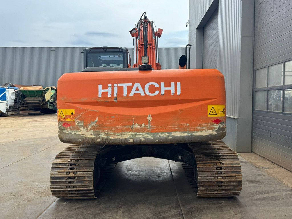 Hitachi ZX210LC-3