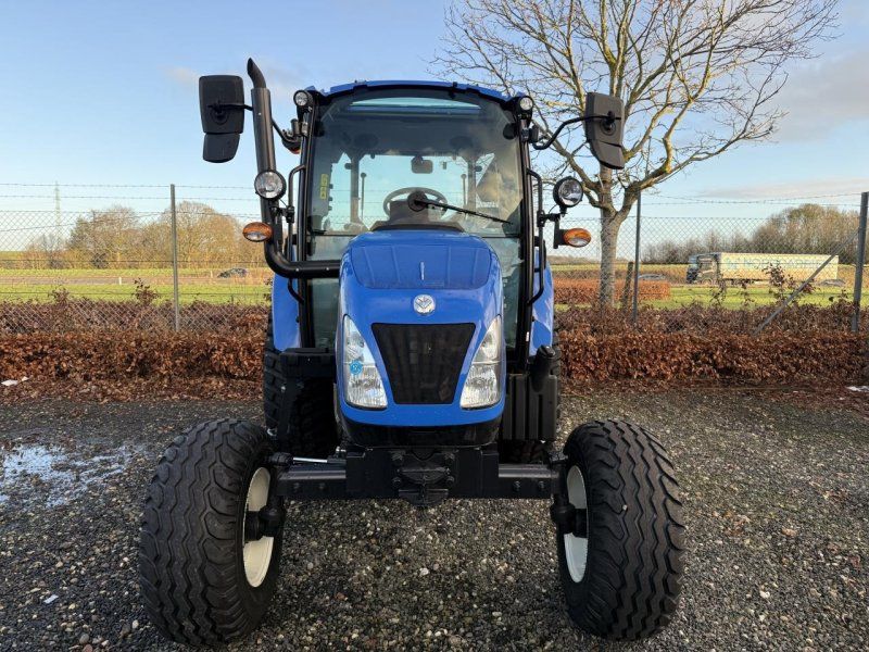 New Holland T4.75 CAB 2WD