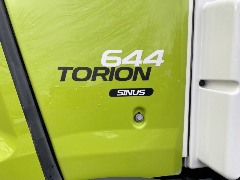 Claas TORION 644 SINUS