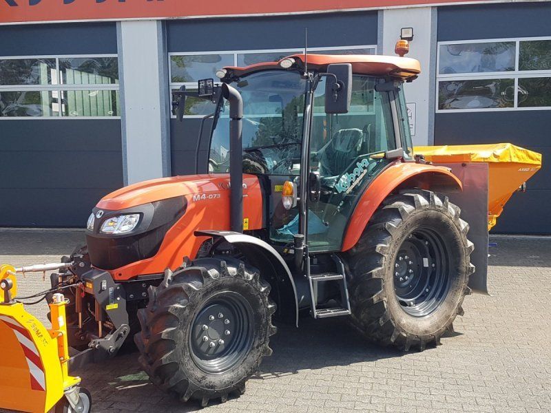 Kubota M4-073 Winterdienst