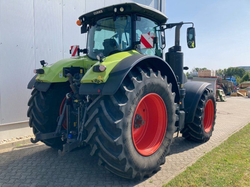 Claas Axion 930 CMATIC