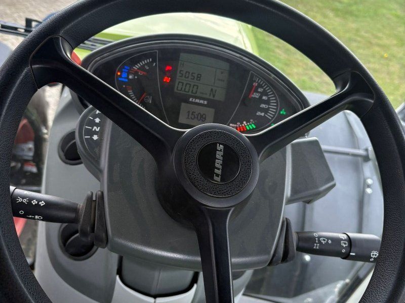 Claas Axion 830 CMATIC