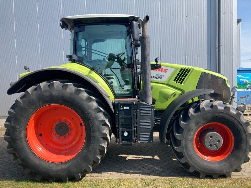 Claas Axion 830 CMATIC