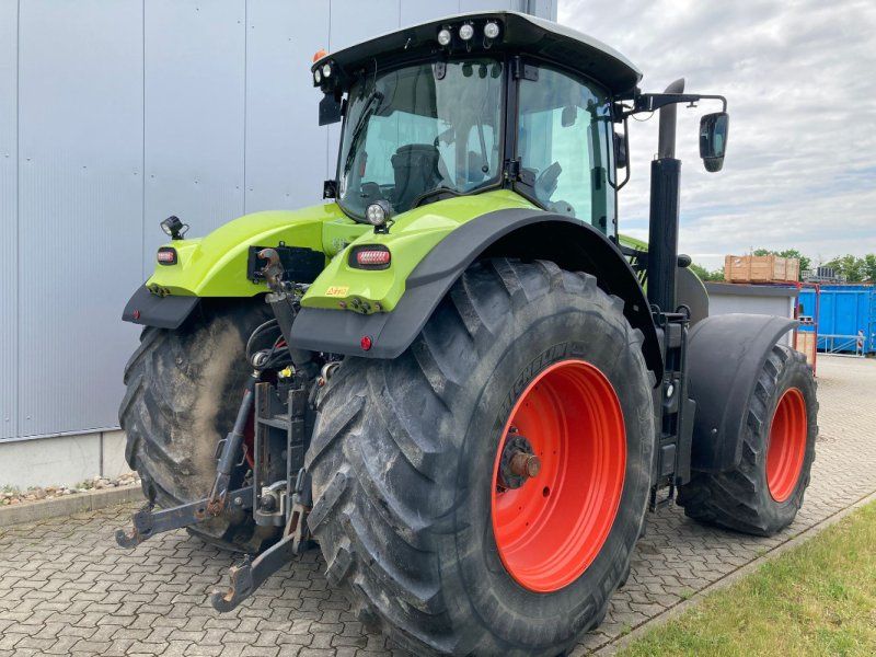 Claas Axion 930 CMATIC
