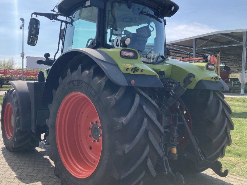 Claas Arion 660 CMATIC