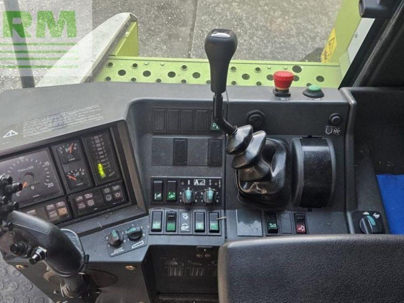 Claas medion 330