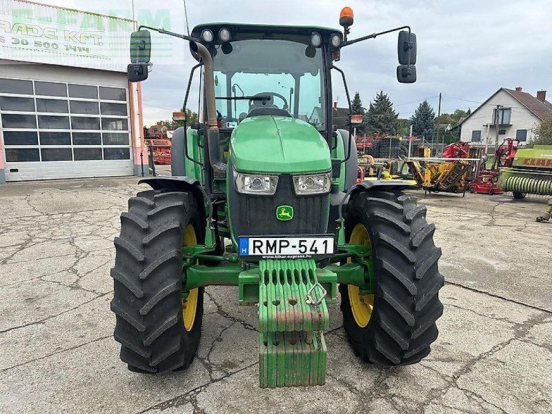 John Deere 5090m