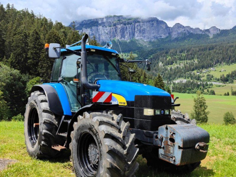 New Holland TM190