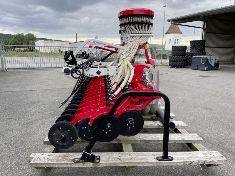 Pöttinger AEROSEM 6002 FDD 48R