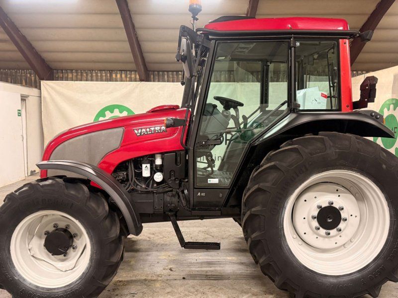 Valtra A85
