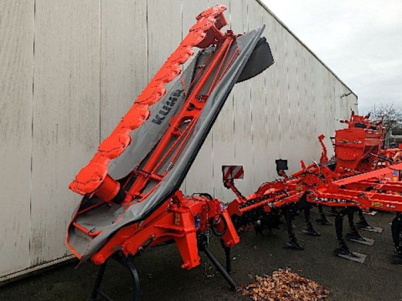 Kuhn 4015