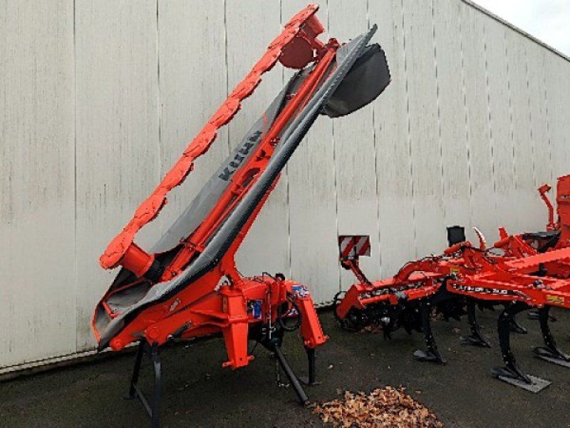 Kuhn 4015