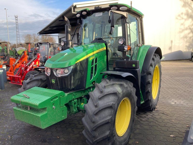 John Deere 6120 M