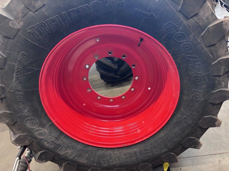 Fendt 600/70R34 u. 710/75R42 175D