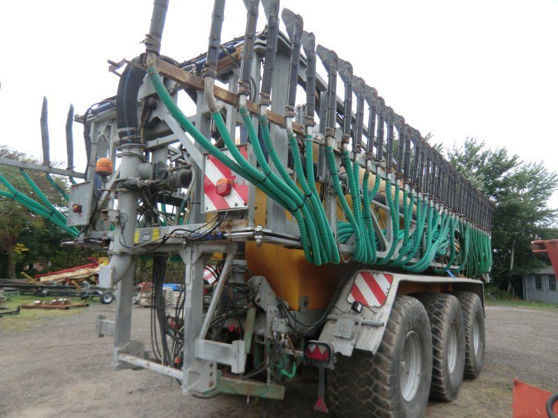 Zunhammer Pumpwagen SKE 27 PUL Tridem