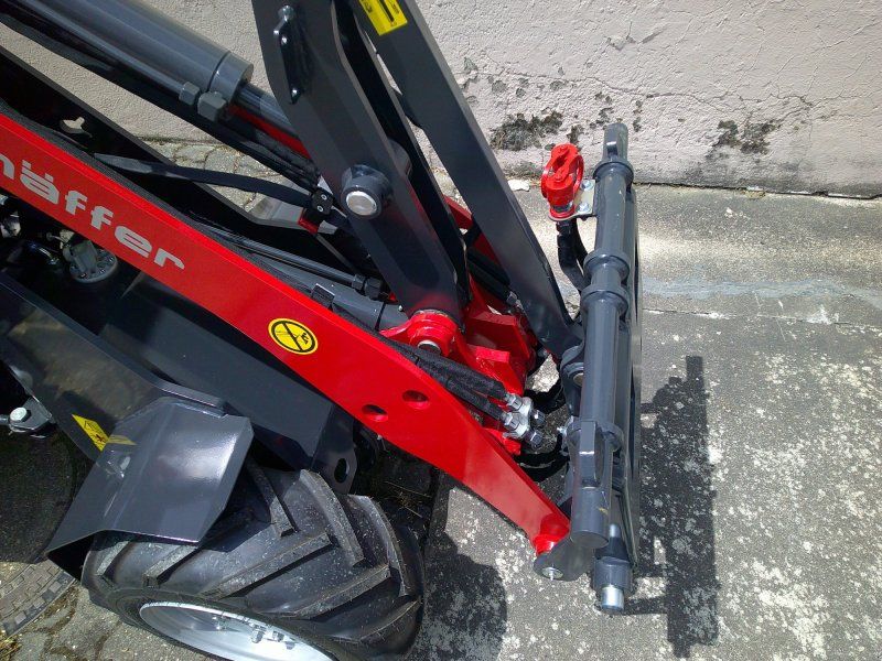 Schäffer 1622 Hoflader