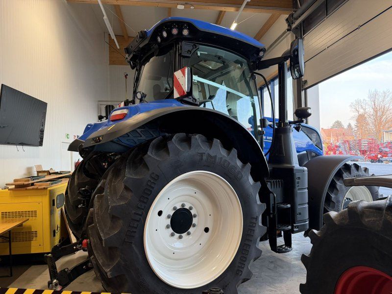 New Holland T7.245 PLM Auto Command