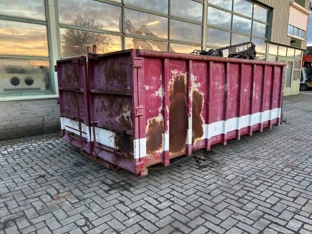 Haakarmsystem met kraan Hiab 102