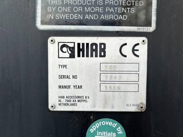 Haakarmsystem met kraan Hiab 102