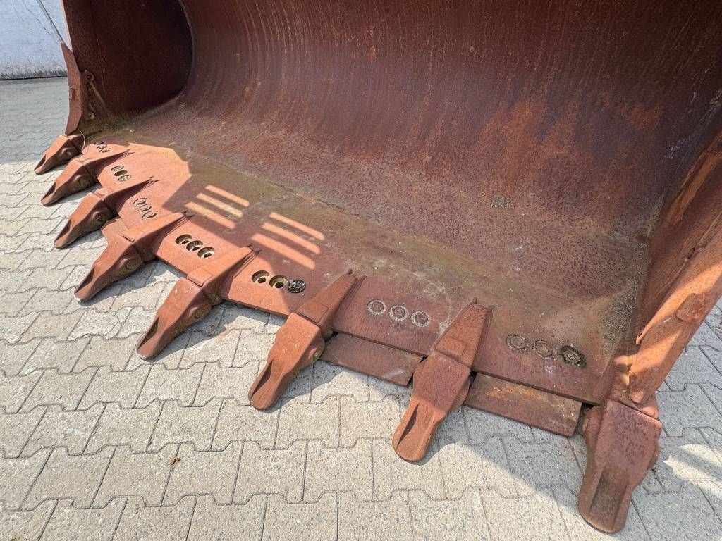 CAT 980K-M Rock Bucket