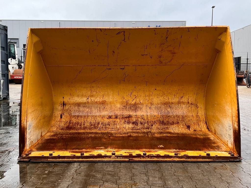 CAT 938 K-M Fusion GP bucket