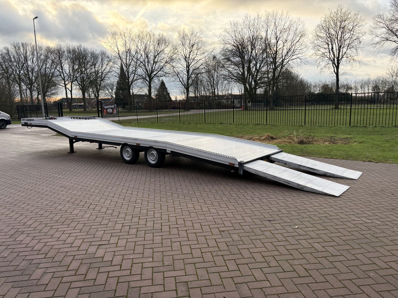 Be oplegger ambulance auto transporter 5.5 TON VELDHUIZEN