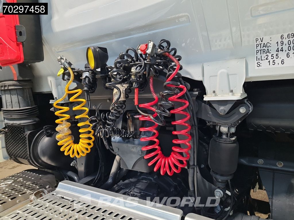 Iveco S-Way 460 4X2 Retarder Standairco Mega 2xTanks Navi ACC Euro 6