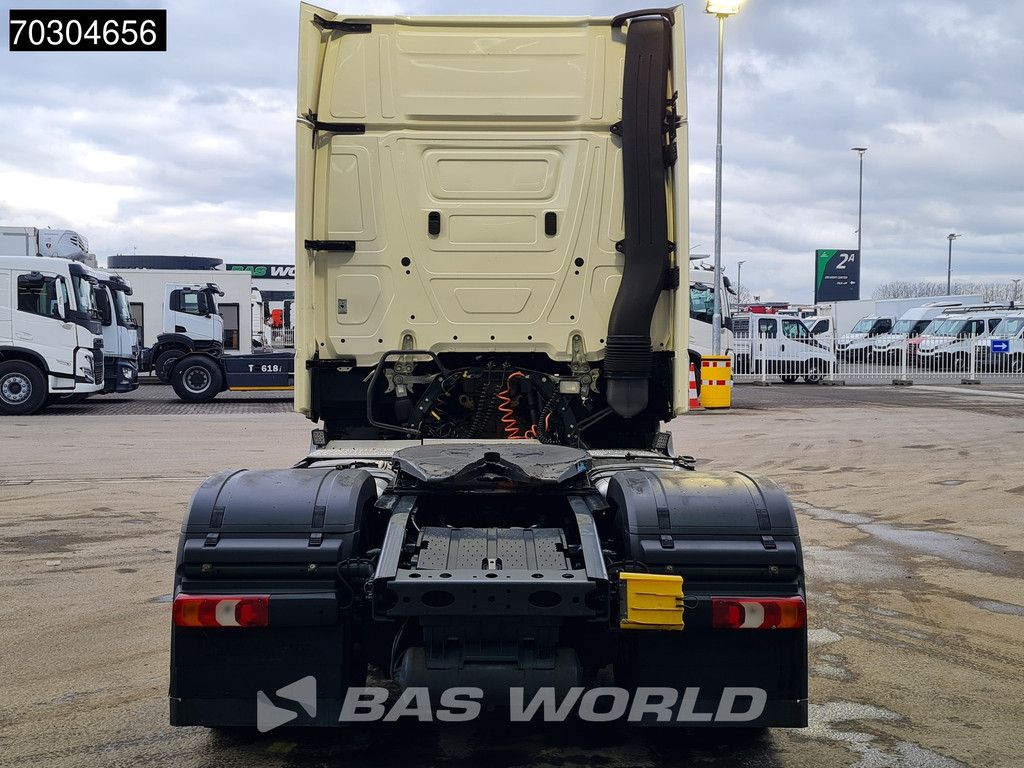 Mercedes Actros 1845 4X2 GigaSpace 2xTanks Retarder MirrorCam Navi Euro 6